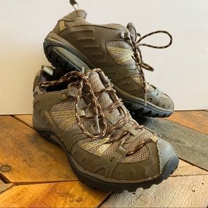 Merrell Brindle Womens Outdoor Waterproof Sneakers